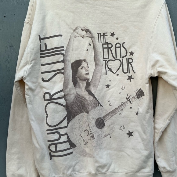 Taylor Swift The Eras Tour Cream Concert Festival Hoodie Pullover Size Small - Picture 4 of 11